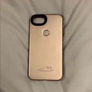 LuMee iPhone 6/6s/7 phone case. Charger included.